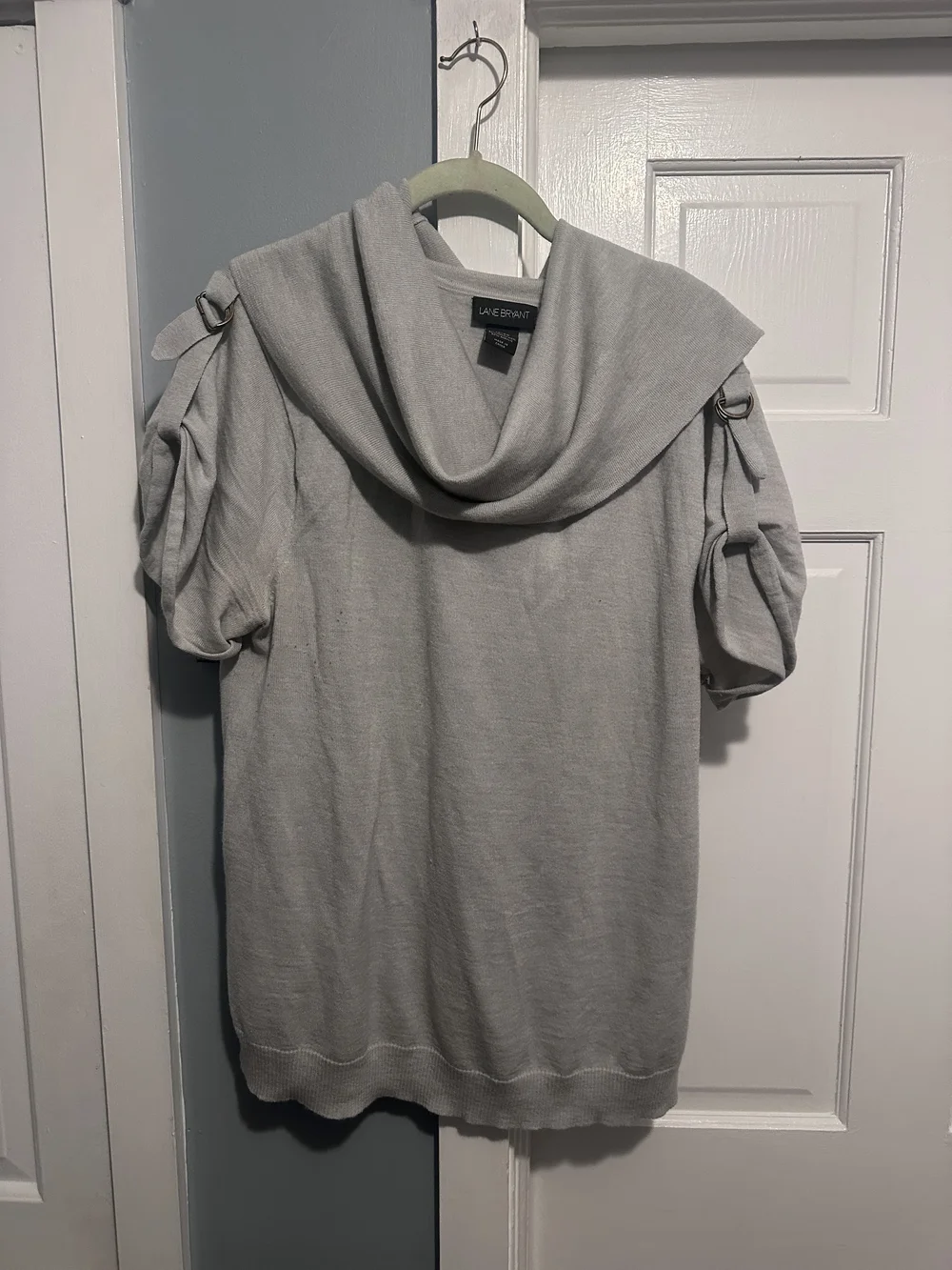 Lane Bryant Light Gray Cowl Neck Short Sleeve Sweater with Tab Sleeves